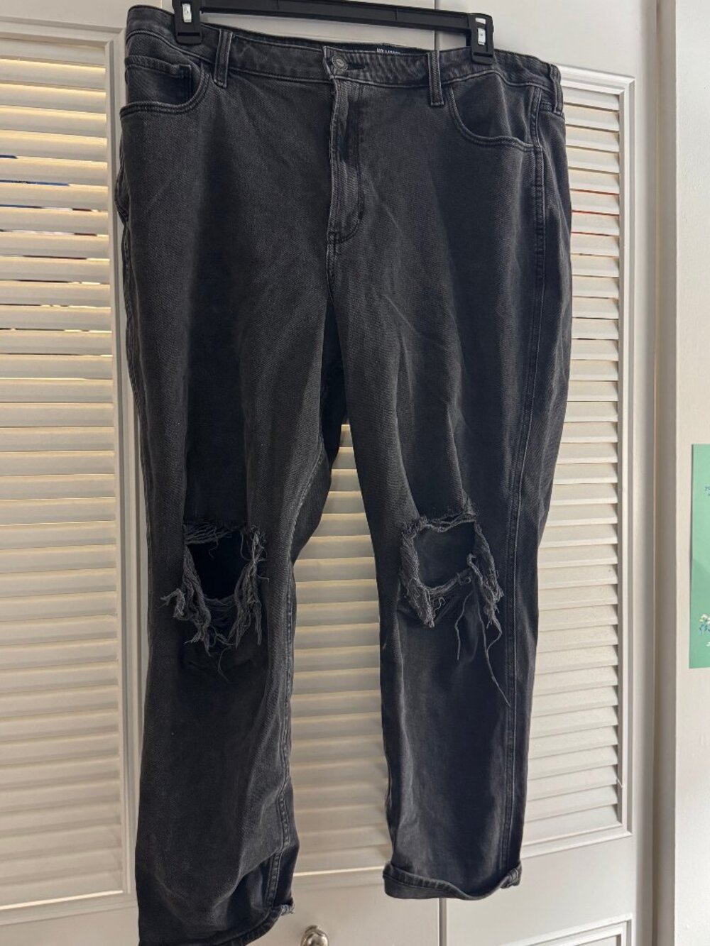 Hollister Ultra High-Rise Ripped Mom Jeans Size 18S